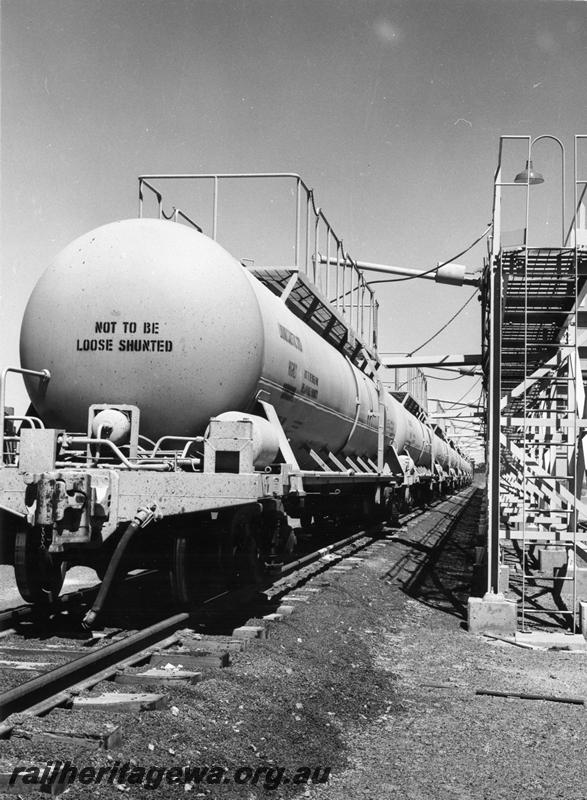 P06794
JK class caustic soda tanker, Pinjarra, on train being filled
