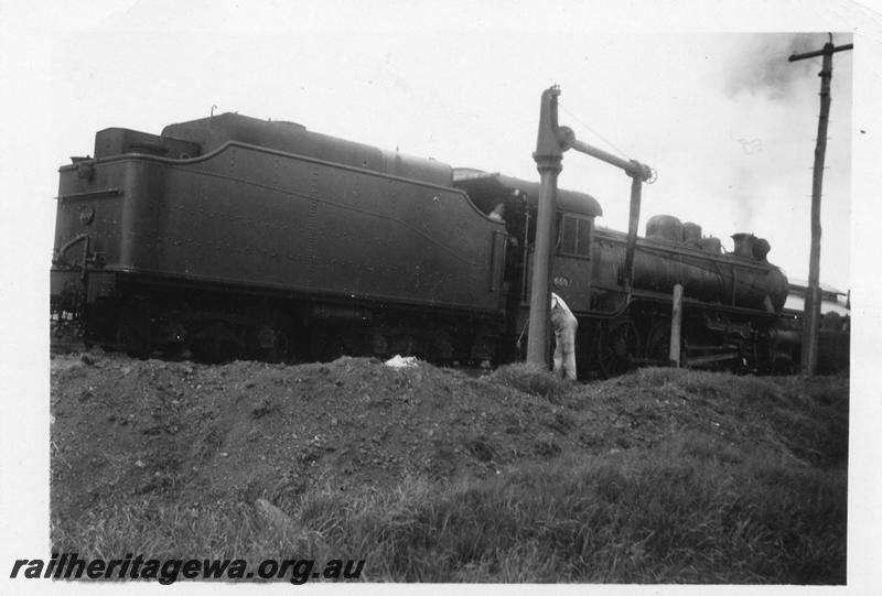 P06936
U class 659, water column, Bunbury, end and side view
