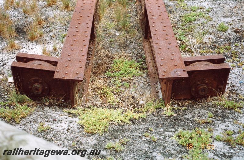 P07146
19 of 19 photos of the remains of the loco facilities at Hopetoun on the abandoned Ravensthorpe to Hopetoun Railway. Remains of turntable, end of turntable
