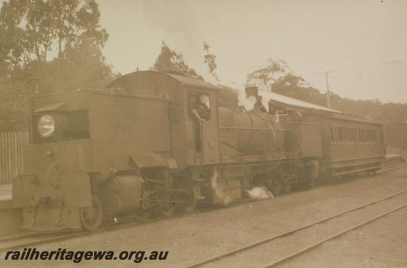 P07254
MSA class Garratt loco, AD class carriage, Darlington, M line, MSA running bunker first 
