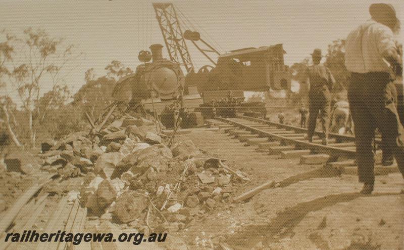P07275
3 of 6 views of the derailment of D class 387 on No. 42 Mixed at 