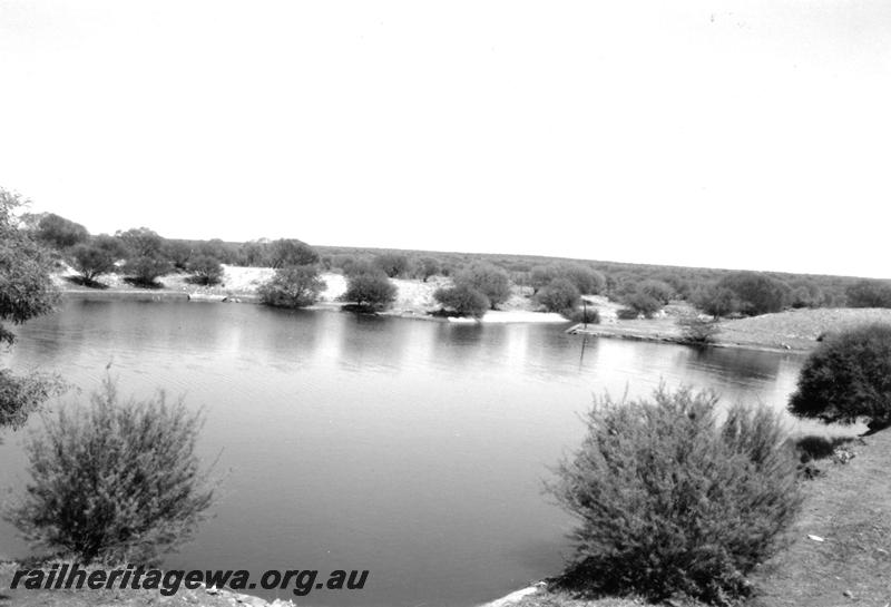 P07304
19 of 19 photos of the construction of the railway dam at Wurarga. NR line, shows full dam without roof .
