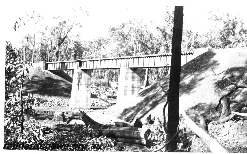 P07356
5 of 10 views of the construction of the deviation at Allanson, BN line, Hamilton River Bridge completed with three 50' spans
