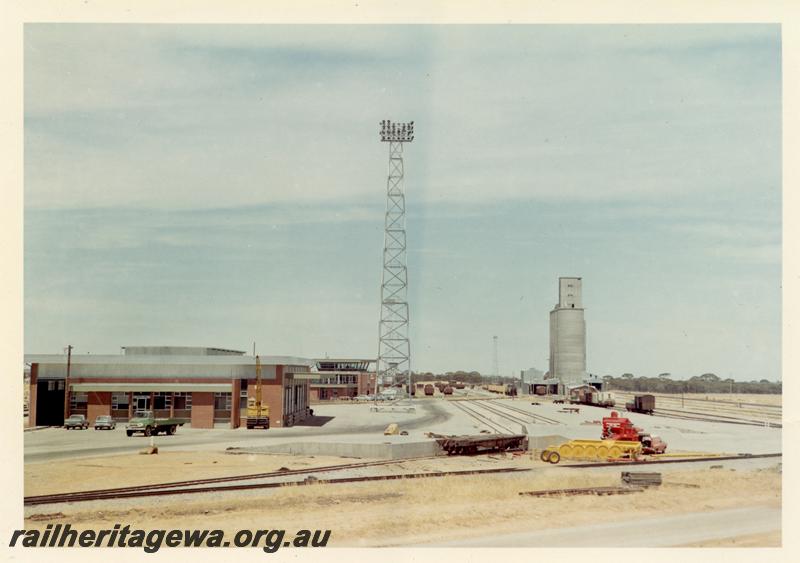 P07369
Marshalling yard and Yardmaster's Office & control tower, West Merredin, 
