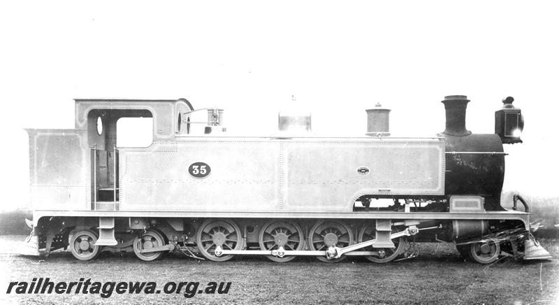 P07415
K class 35, builder's photo, side view
