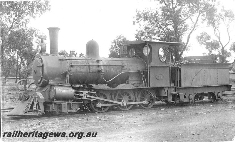 P07422
A class 11 after cab modification, front and side view.
