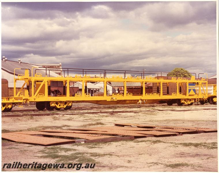 P07449
WMX class 34030, car carrier, end and side view, same as T0363
