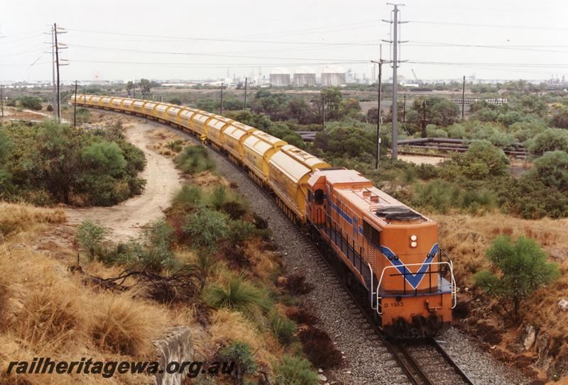 P07507
D class 1563, near Kwinana, Wheat train
