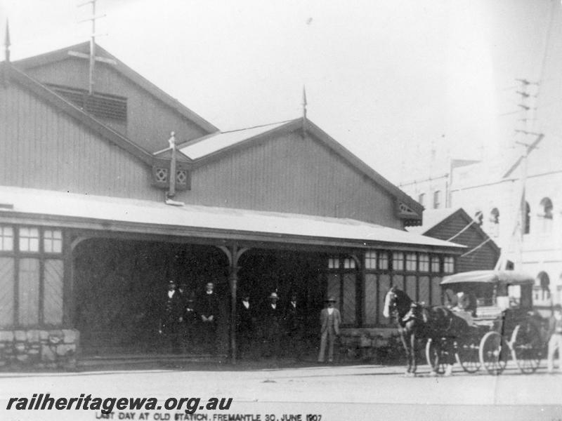 P07514
Station buildings, Fremantle, last day of the old station.
