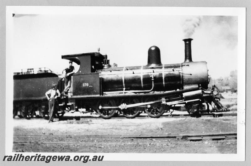 P07527
Bunnings loco YX 176, Manjimup, side view 
