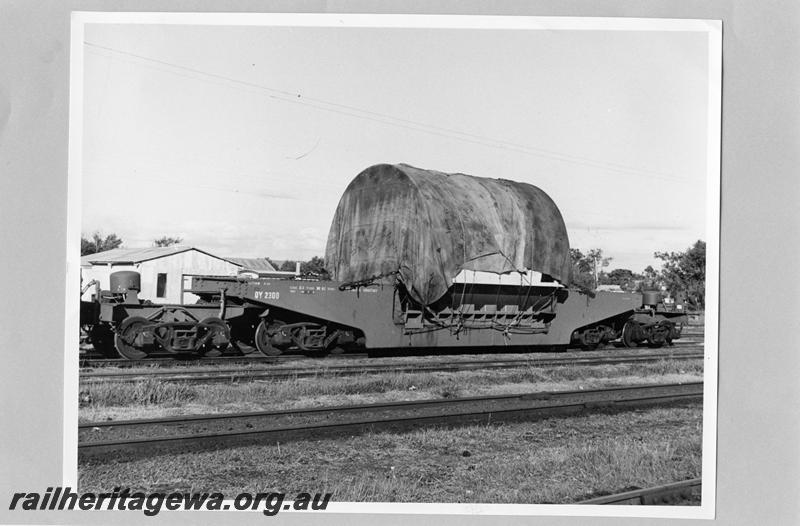 P07550
QY class 2300 trolley wagon (reclassified from QX in 1967), end and side view, with load
