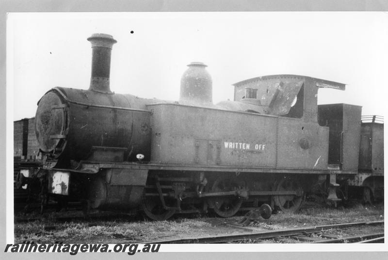 P07571
U class 7 ex crane loco at the Midland Workshops, front and side view, 