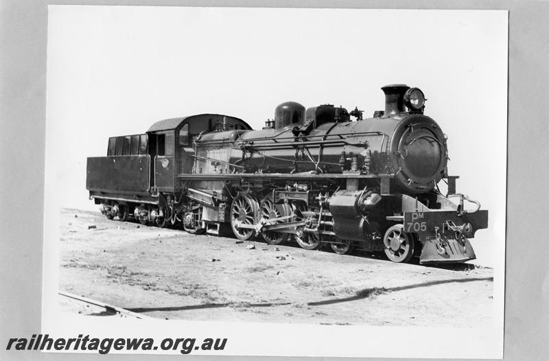 P07580
PM class 705, in black livery, side and front view
