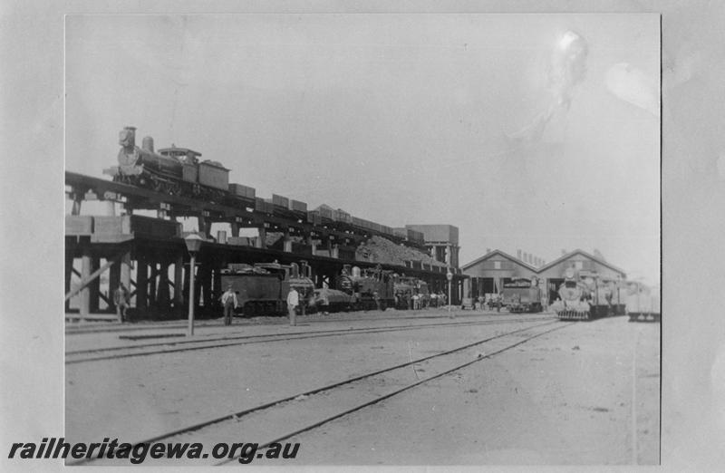 P07598
G class, elevated coal stage, loco sheds, Kalgoorlie?
