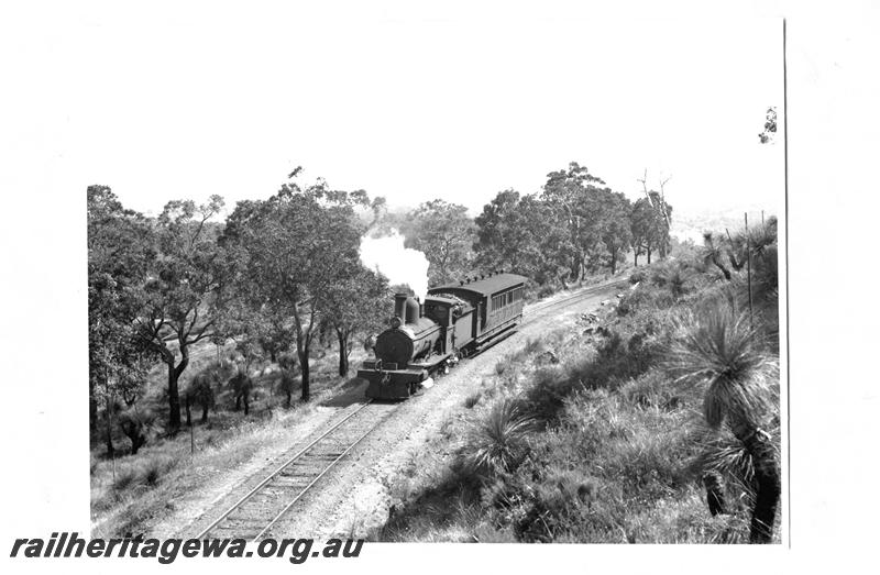 P07683
G class loco, AD class carriage, approaching Kalamunda from the Zig Zag, UDRR line
