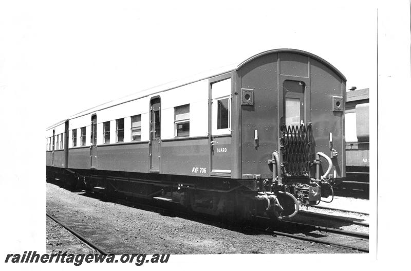 P07775
AYF class 706, side and end view, newly painted in green and white with red stripe livery.
