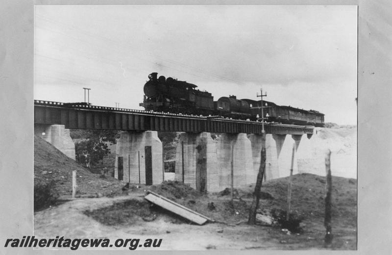 P07833
L class, steel girder bridge, Eradu, NR line, mixed train
