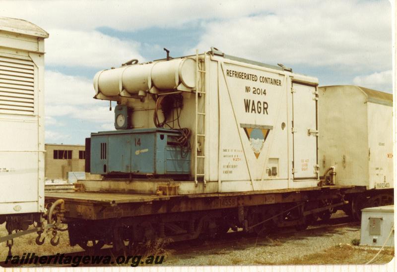 P07873
Refrigerated Container No.2014, end and side view.
