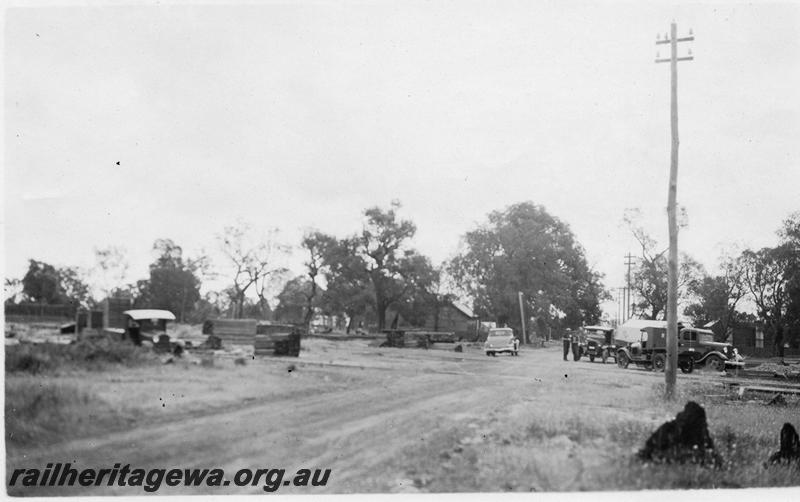 P07980
Level crossing, Johnson Road, Yarloop Top Yard.
