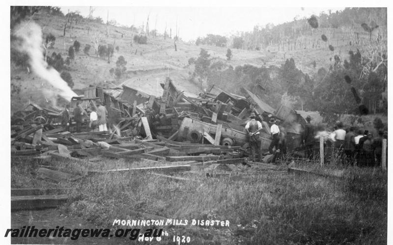 P07989
1 of 2 views of the aftermath of the Mornington Mills Disaster, Wokalup.
