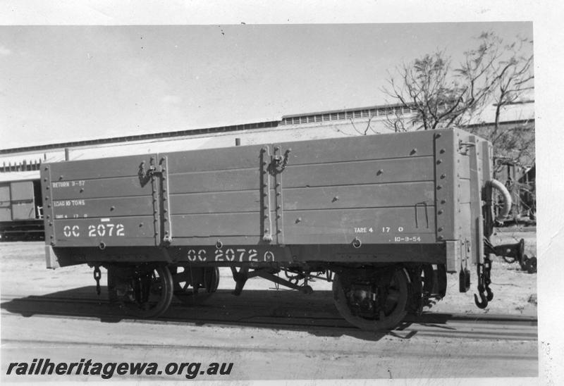 P08003
GC class 2072, side and end view
