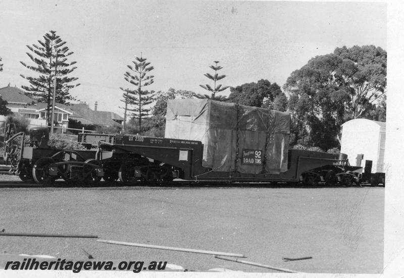 P08025
QX class 2300 trolley wagon with load with sign 