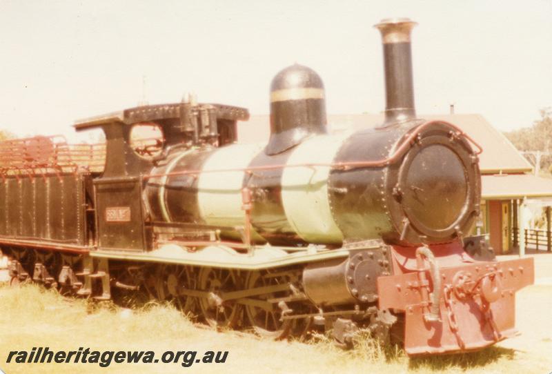 P08087
SSM loco No.7, Pemberton, side and front view.
