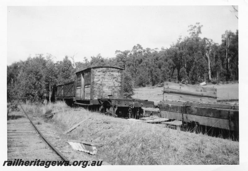 P08187
Millars abandoned and derelict rolling stock, Mornington
