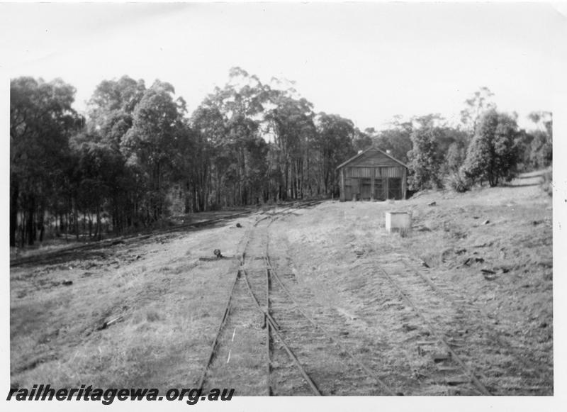 P08188
Loco shed, trackage, Mornington Mill
