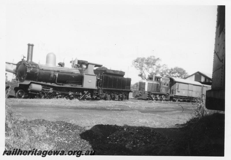 P08310
G class 117, E class 30, Midland Loco Depot, G class freshly outshopped with partially completed paintwork.
