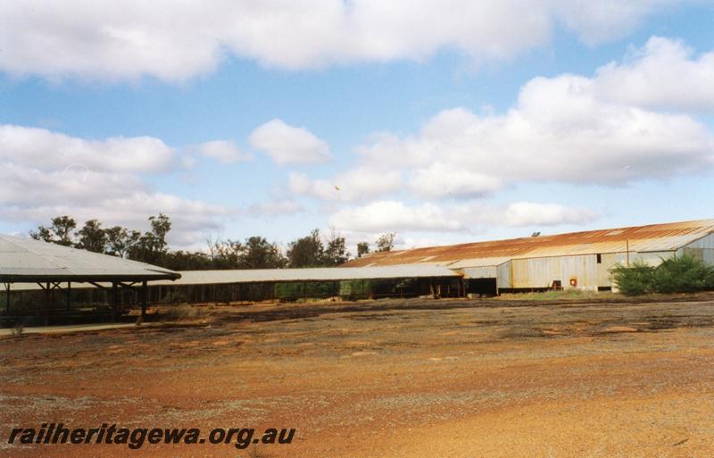 P08323
Abandoned saw mill, Jarrahdale, general view,
