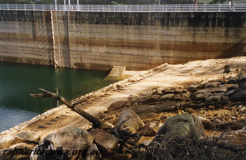 P08346
Abandoned track in Mundaring Weir, visible due to low water levels, remains of the 4th dead end of the zig zag
