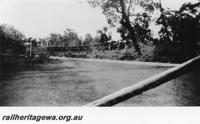 P08393
MSA class Garratt loco, near Railway Road, Kalamunda UDRR line, excursion train.
