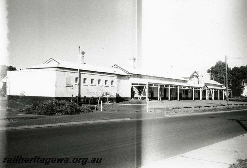 P08477
Northam, station building, narrow gauge, view of road side, ER line. Taken through window.
