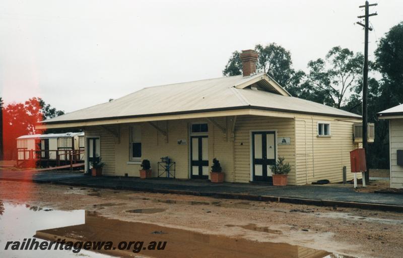 P08489
Boyup Brook, station building (