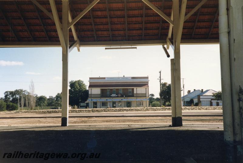 P08500
Tambellup, station veranda, view to Tambellup Hotel, GSR line.
