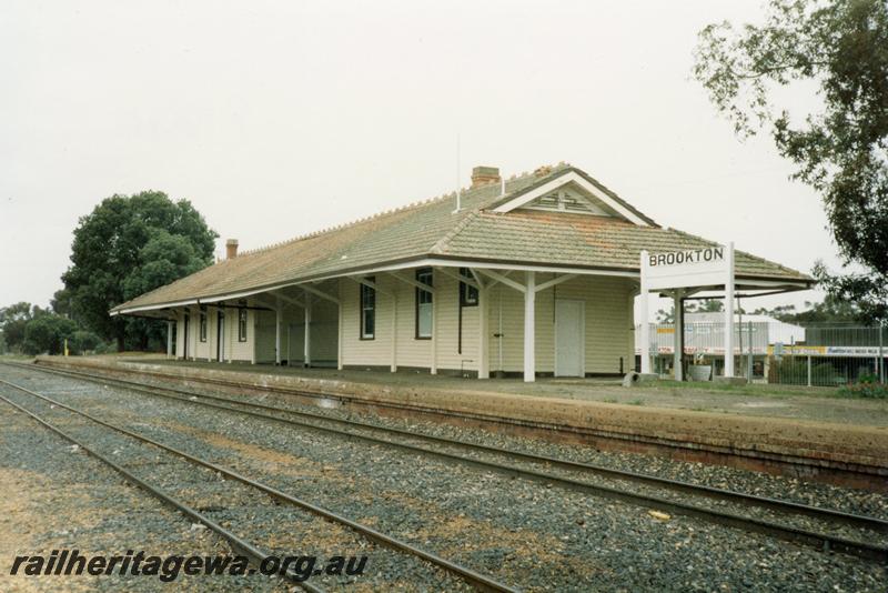 P08510
Brookton, station building, platform, old full nameboard, GSR line.
