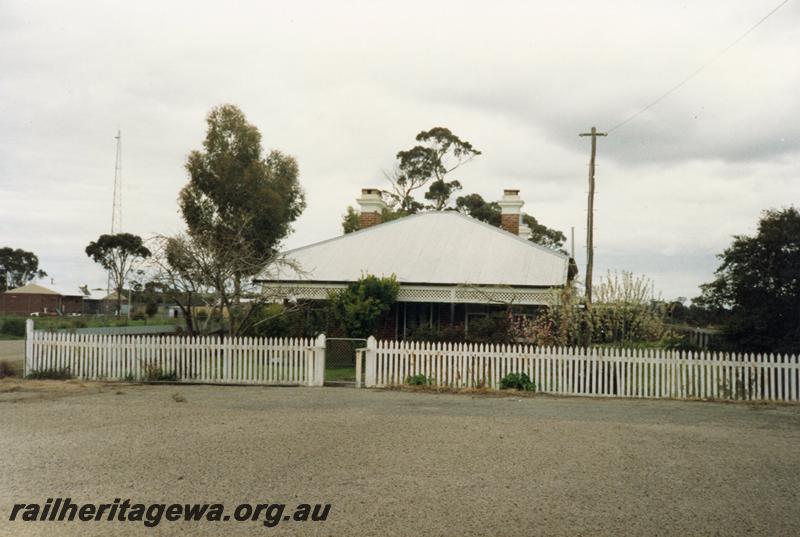 P08524
Cranbrook, SM house, view from road, GSR line.
