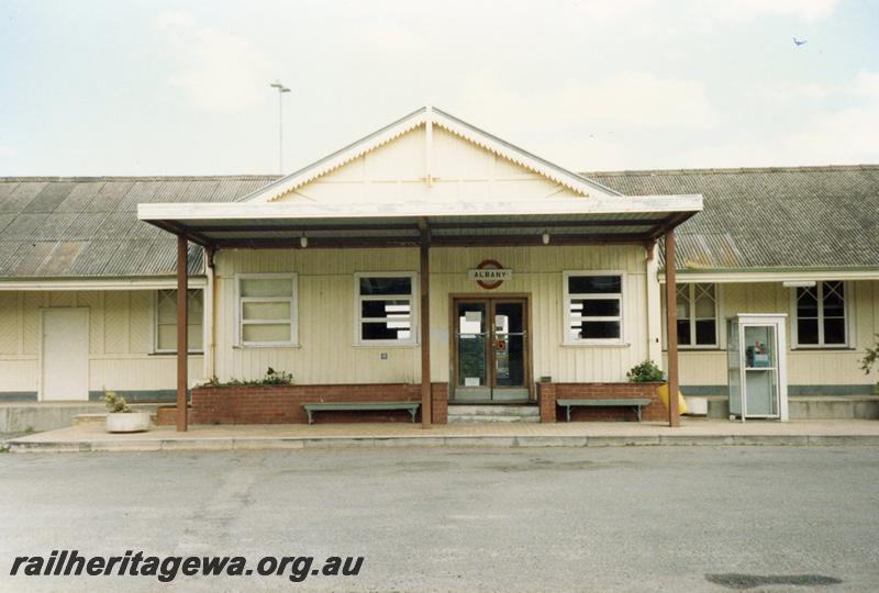 P08534
Albany, station building, view of entrance, nameboard, GSR line.
