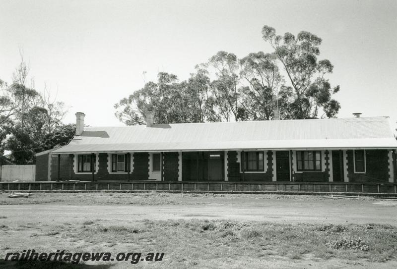 P08539
Watheroo, station building, view from rail side, MR line.
