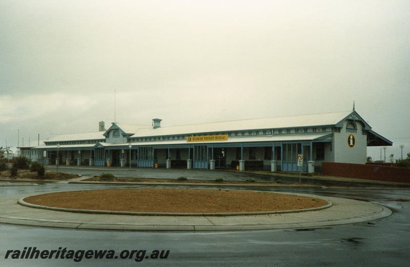 P08649
Bunbury, station building, view from road side, SWR line.
