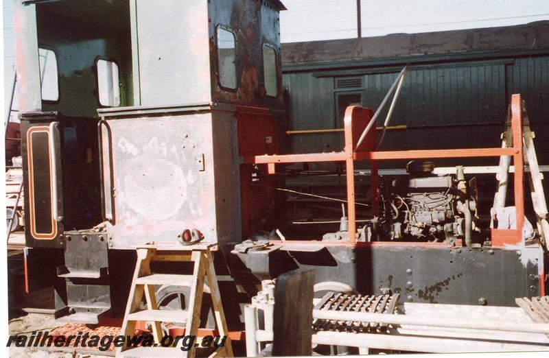 P08723
1 of 4 views of the restoration of loco No.4 showing the original lining around the cab, Rail Transport Museum
