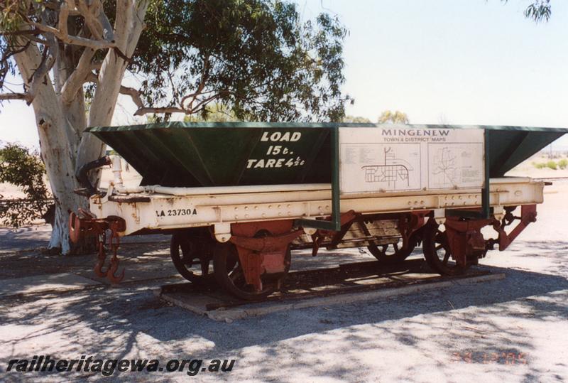 P08734
LA class 237304 ballast hopper, Mingenew, MR line, end and side view, on display
