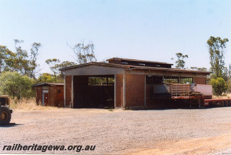 P08735
1 of 3 views of the loco shed and Watheroo, MR line, south end and east side view
