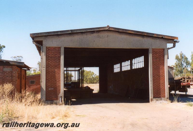 P08736
2 of 3 views of the loco shed and Watheroo, MR line, south end view
