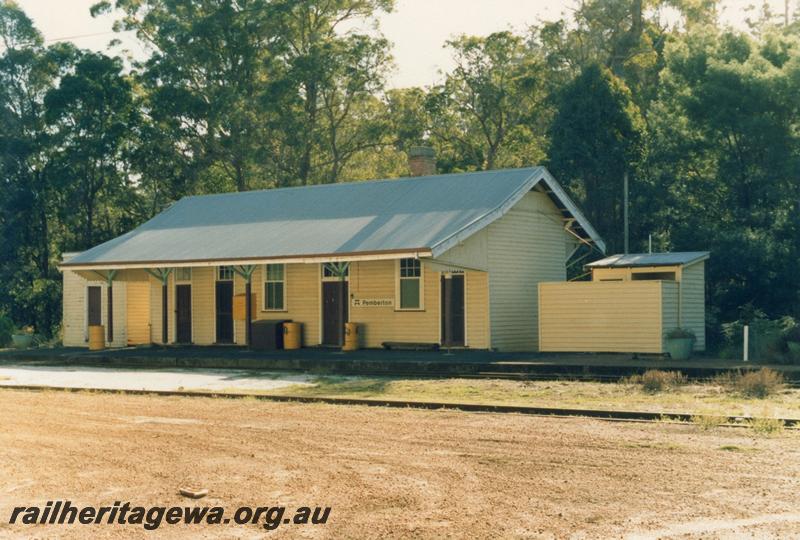 P08782
Station buildings, Pemberton, PP line, trackside view
