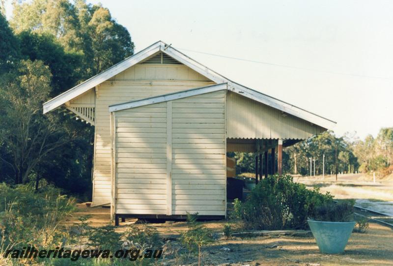 P08783
Out of Shed, station building, Pemberton, PP line, side view
