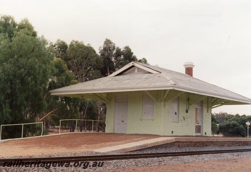 P08801
Station building (