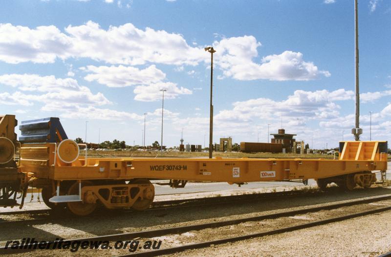 P08925
5 of 5 views of WQEF class 30743-M, standard gauge flat wagon with end bulkheads, end and side view.
