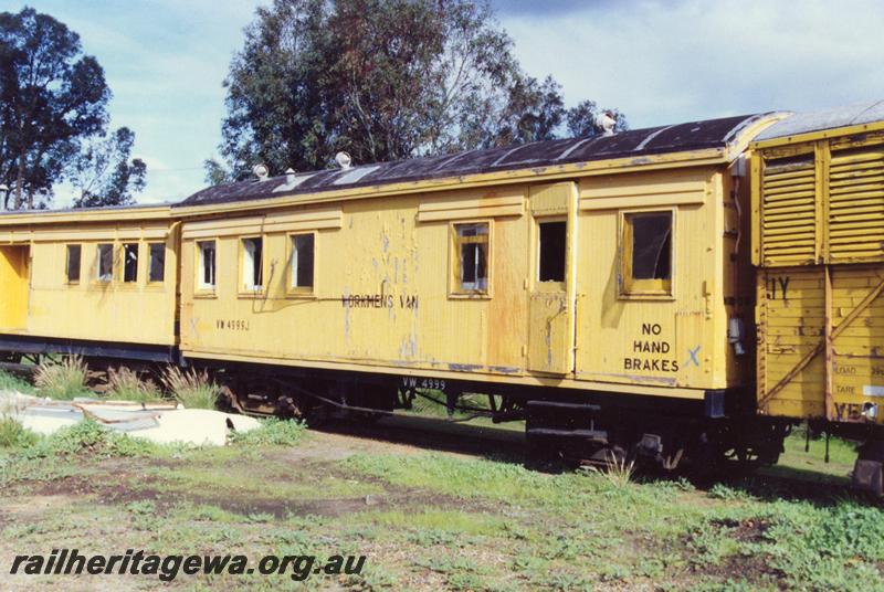 P08947
VW class 4999-J workman's van, side view, ex VY class 4999 bullion van. converted to a workman's van in November 1948.
